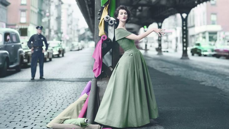 Christian Dior, l’uomo che disegnava i sogni: la mostra a New York