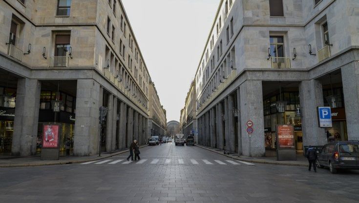 Torino investe 12 milioni per rifare via Roma: sarà tutta pedonale e senza più asfalto