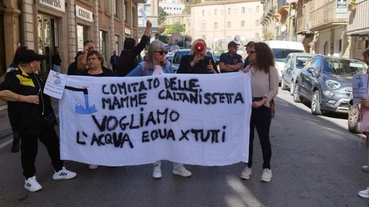 Mezza Sicilia a secco, è il giorno della protesta: “Siamo allo stremo”