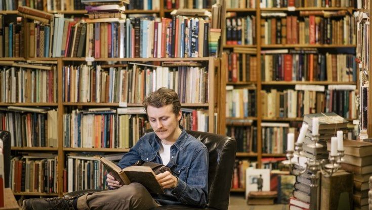 I libri usati piacciono agli italiani. E gli acquisti non riguardano solo l'editoria scolastica