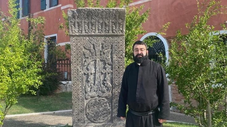 Nagorno Karabakh, a Venezia sull’isola dei monaci armeni: “Fermate gli azeri, è in corso una pulizia etnica”