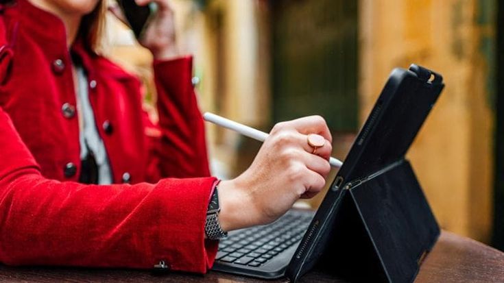 Dematerializzazione: nove italiani su dieci vogliono sostituire la carta con il digitale