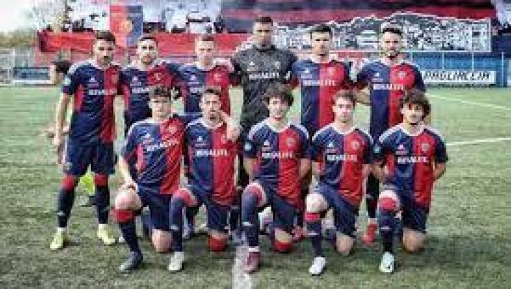 Sestri Levante cerca uno stadio per la serie C. Punta su Chiavari, ma gli ultrà dell'Entella non lo vogliono. Il Comune: "Decida il club biancoceleste"