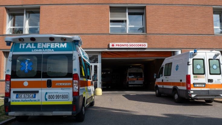 Bimbo di 5 anni mangia un boccone di pane e soffoca: morto dopo tre giorni di agonia il piccolo Edoardo