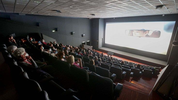 Su Repubblica Milano il cinema è in tempo reale: un codice Qr per conoscere orari, trame e news