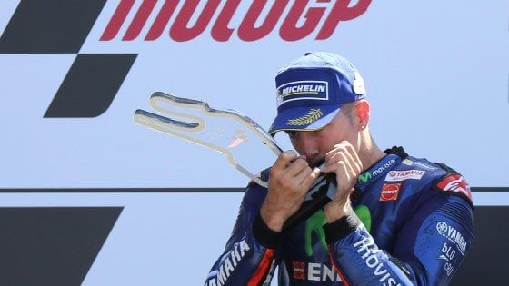 MotoGp, Francia: Rossi scivola e perde tutto. A Le Mans vince Vinales