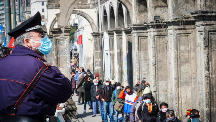 E le prostitute senza più clienti si mettono in coda alla Caritas