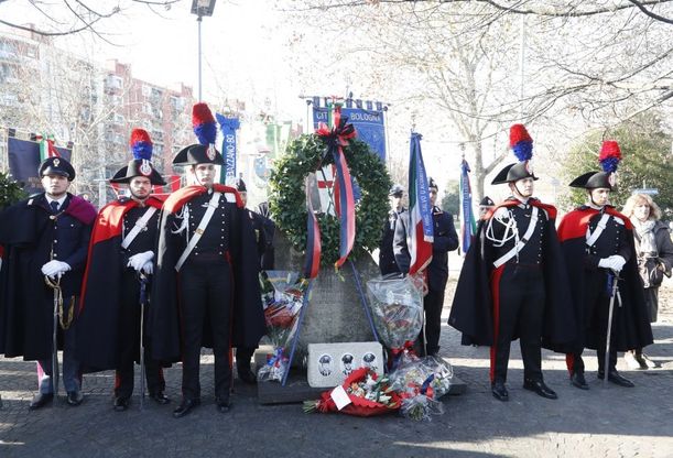 Uno Bianca, il ricordo dei carabinieri uccisi al Pilastro. I famigliari: "Riaprire le indagini"