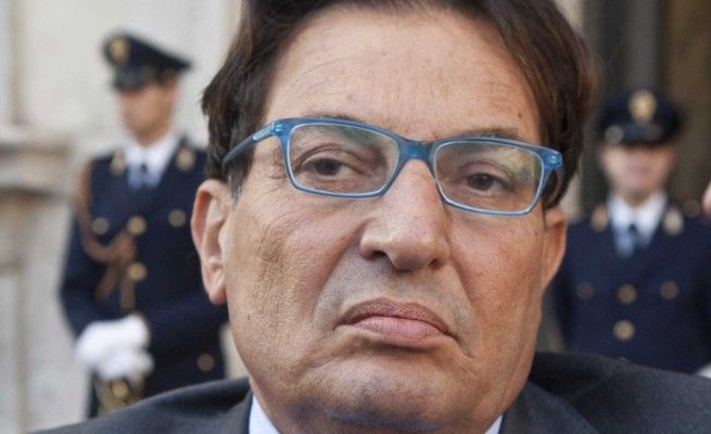 Precari, c'&egrave; il ddl ma &egrave; corsa contro il tempo<br />Crocetta incontra sindacati e maggioranza
