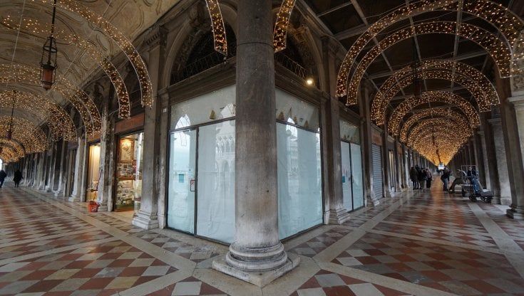 Bankitalia, affitti brevi a picco con il Covid: cancellazioni fino al 60%, in calo prezzi e prenotazioni