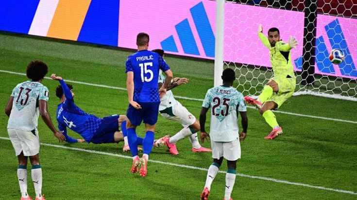 Mondiali, chi ci guadagna davvero dal grande affare, il pubblico paga e la Fifa incassa