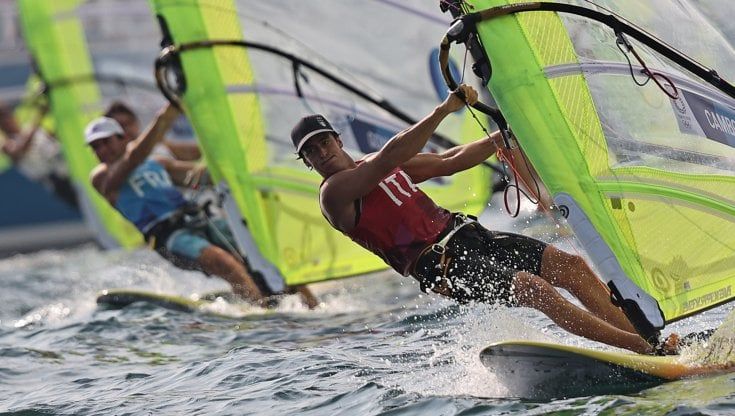 Vela, errore fatale di Camboni: è quinto nel windsurf