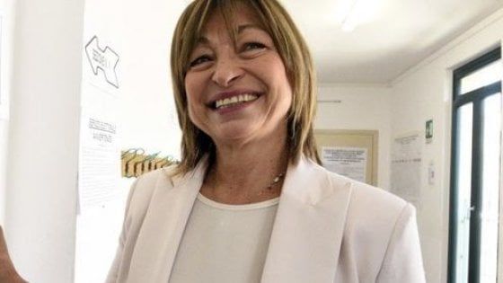 Pillola abortiva, il Pd torna all'attacco della presidente dell'Umbria. Family day: "Promosso l'aborto fai da te"