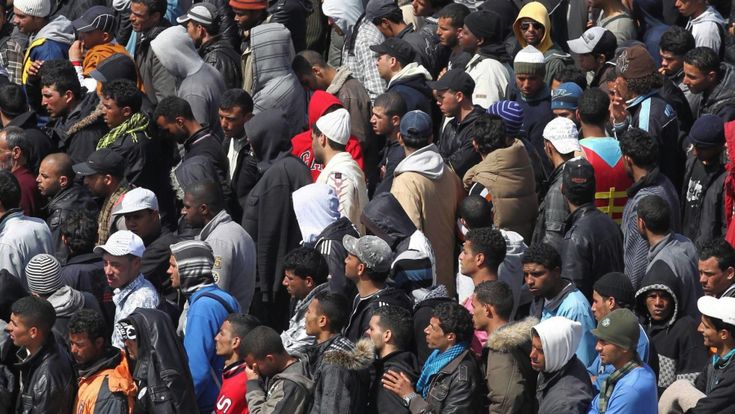Prima gli sbarchi, poi i ricollocamenti. Il cambio di rotta sui migranti
