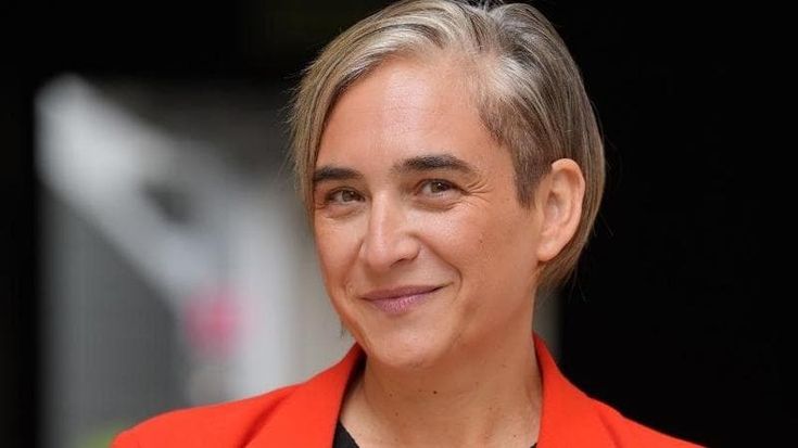 Spagna, verso il “Frente Amplio”: nuova coalizione delle sinistre dove potrebbe arrivare Ada Colau