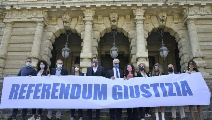 Referendum per volare. Renzi e il coraggio di Letta