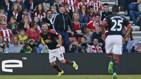 Inghilterra, lo United vince a Southampton e ora 'vede' il City
