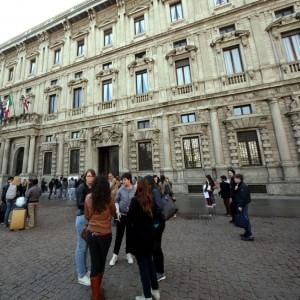 Milano, né studio né lavoro: il Comune lancia un piano per aiutare 80mila 'neet'