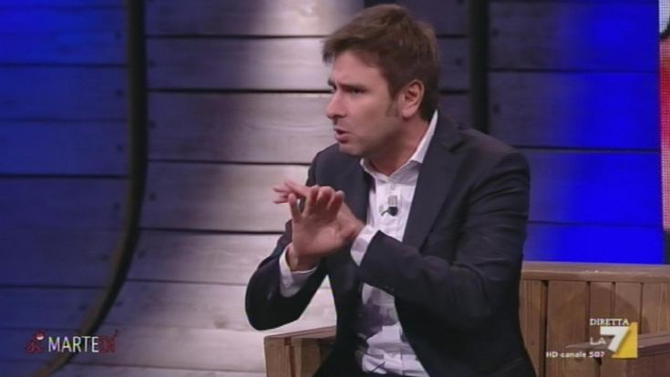 Lo sboom di Di Battista, in fuga dalla Diciotti (e dagli applausi mancati) 