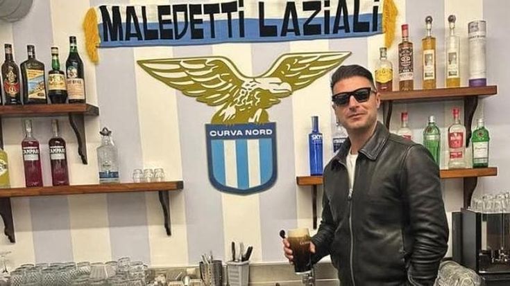 Gli affari degli ex Irriducibili della Lazio: pub, negozio e radio a due passi da Acca Larenzia