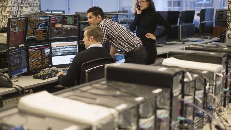 Giovani in fuga dalle banche d’affari: il mito Gordon Gekko non tira più