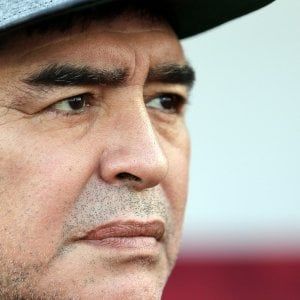 Maradona si schiera con Koulibaly: ''Anch'io in Italia vittima di cori razzisti''