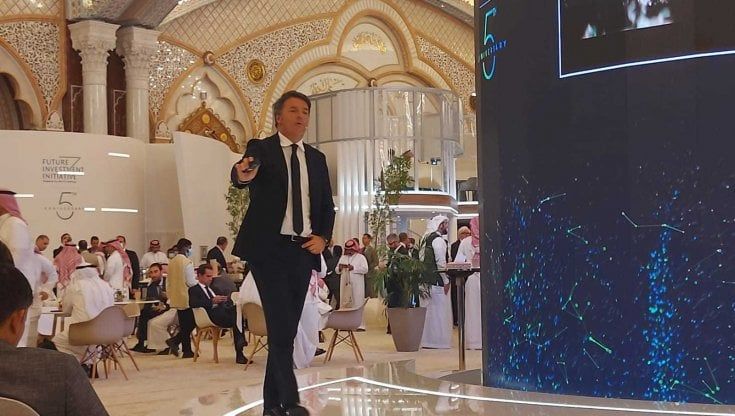 Ddl Zan, Renzi parla dall'Arabia Saudita: "Legge affossata? Colpa di Pd e M5S"
