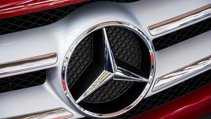 Mercedes richiamerà quasi un milione di suoi vecchi modelli: hanno problemi ai freni