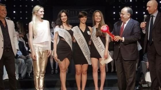  Miss Università, la polemica: "Egregio Rettore, è un'offesa vederla dare i voti a Miss Università in bikini"