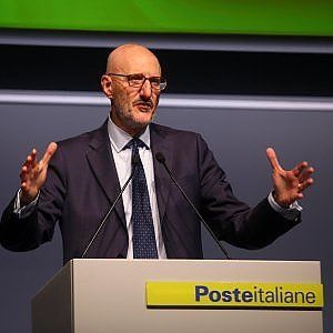 Poste sotto pressione in Borsa sull'ipotesi di un nuovo collocamento