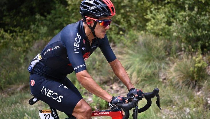 Tour, Carapaz e la velocità: "Ogni giorno andiamo a tutta, mai vista una corsa così"