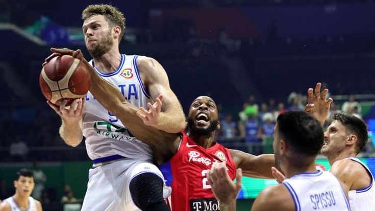 Mondiale basket, Italia-Porto Rico 73-57: azzurri ai quarti dopo 25 anni. Pozzecco in lacrime: “La dedico a mia figlia di sei mesi, non la vedo da luglio”. Martedì la sfida agli Usa