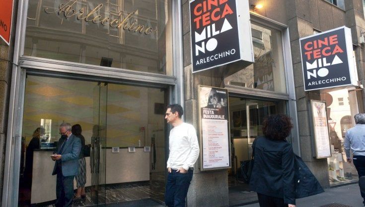 Riapre il cinema Arlecchino a Milano con la nuova gestione della Cineteca: "Così riportiamo le sale in centro"