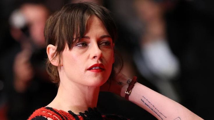 Kristen Stewart: “Torno vampira ma stavolta vi porto in una fantasia oscura”