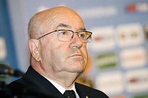 Ecco perch&eacute; Malag&ograve; ha fiducia in Tavecchio...