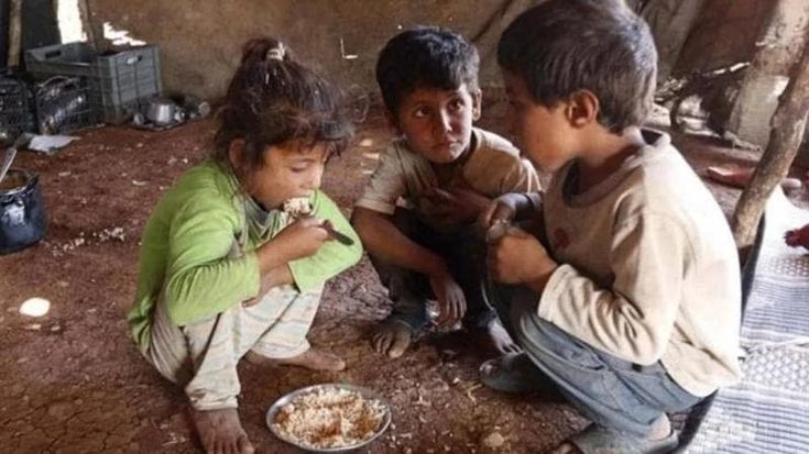 Hormuz, anche il cibo non passa e a soffrire è chi il cibo ce l’ha (e neanche sempre) col misurino