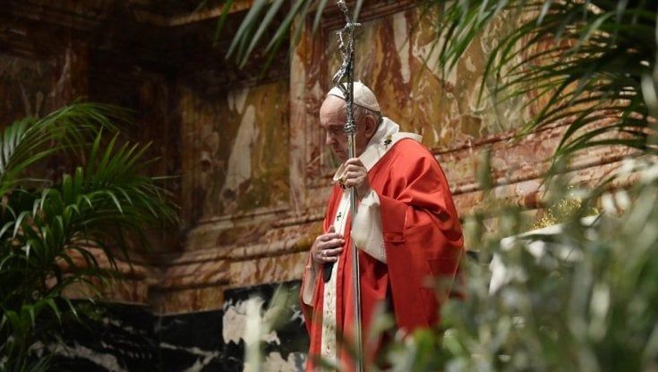 Papa: "Un'altra Settimana Santa in pandemia, siamo provati"
