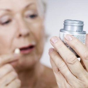 Farmaci essenziali per tutti, basterebbero 2 dollari al mese