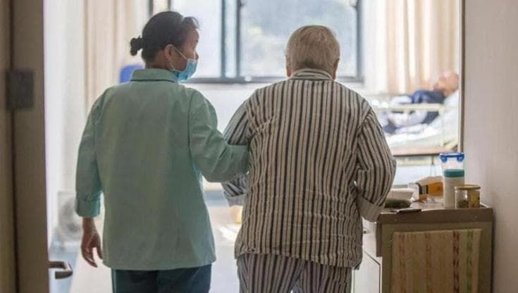 Malati di Alzheimer, battaglie legali delle famiglie contro le rette nelle Rsa