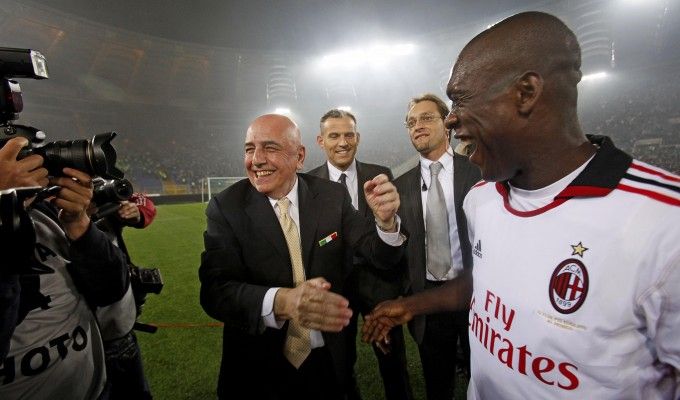 Milan, Galliani: "Seedorf in pole? Diciamo in position...". Balotelli: "Resto"