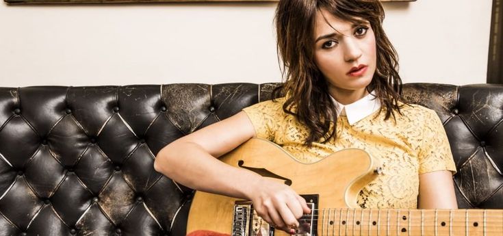 Carmen Consoli, dal vivo si cambia: ora la band è (quasi) tutta al femminile