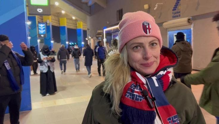 Le tifose del Bologna a Riad: "Qui per dimostrare agli arabi che le donne se la cavano bene da sole"