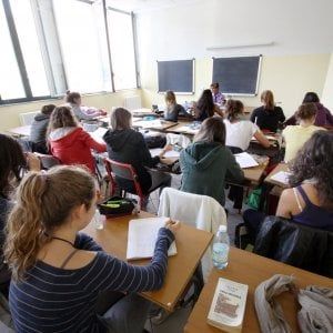Sicilia, bufera sul nuovo calendario scolastico: protestano anche gli studenti