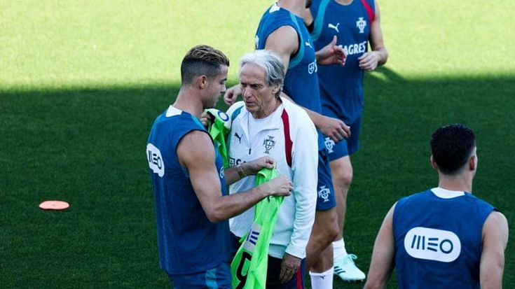 Jorge Jesus: “Non devo scusarmi con Ronaldo, ma se vuole può tornare”