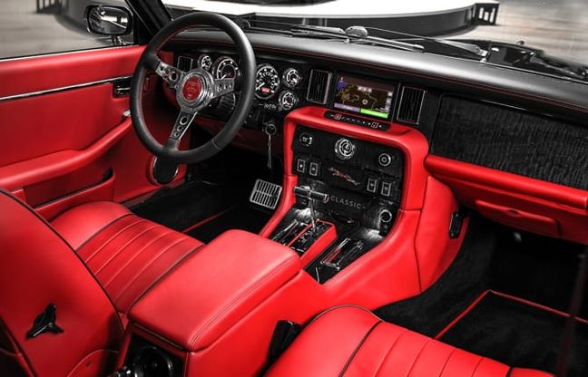 Una Jaguar XJ per Nicko McBrain