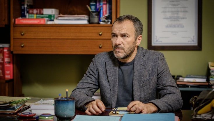 'Vincenzo Malinconico', il genio distratto dell'avvocato antieroe