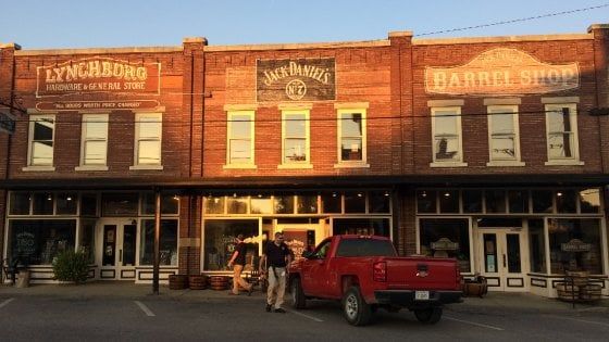 Tennessee, il paese del Jack Daniel's in cui l'alcol è vietato