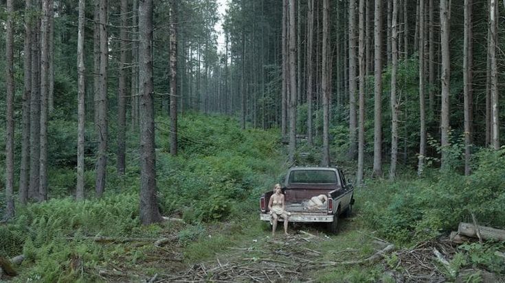 L’America di Gregory Crewdson al bivio tra sogno e incubo