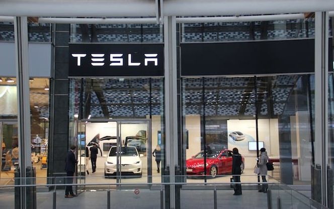 Rivoluzione Tesla: arriva il leasing in Italia