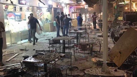 Iraq, Isis fa esplodere due autobombe in poche ore: almeno 30 morti